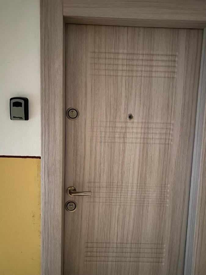 Grove Apartment Buzau Exterior foto