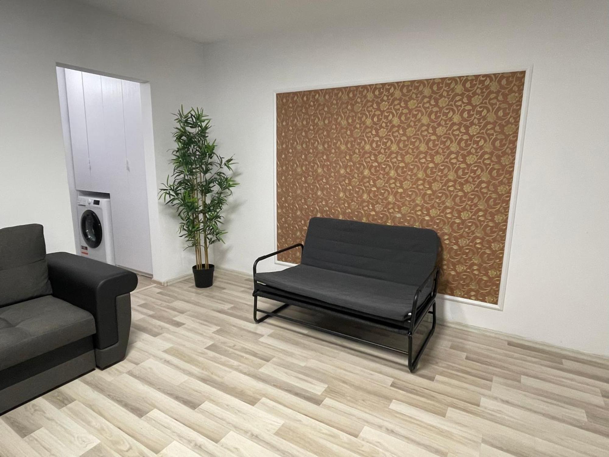 Grove Apartment Buzau Exterior foto